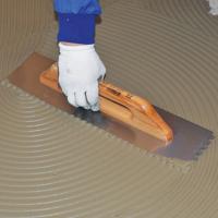 Seramik Malası Kare Dişli 8x8 -Ahşap Saplı - Yay Çeliği - 50 cm 